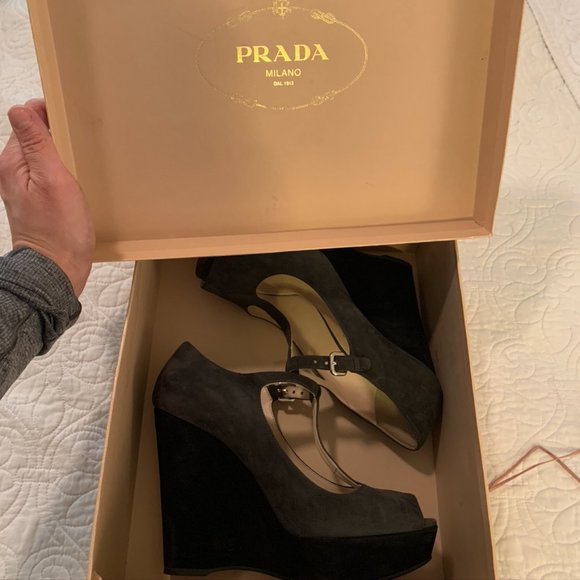 Prada Camoscio Bicolo Wedge - Picture 12 of 13